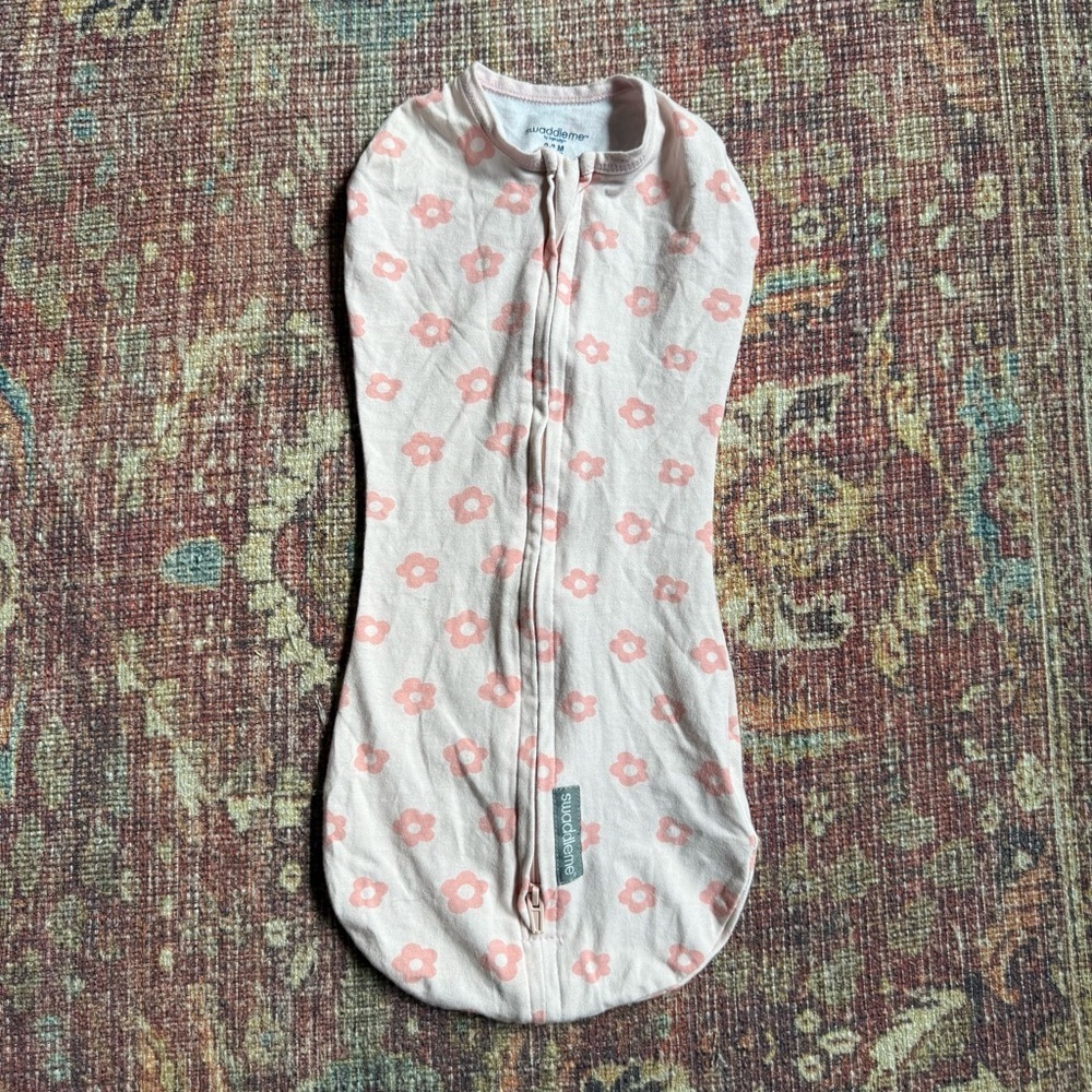 SwaddleMe Pink Baby Compression Swaddle with flower Accents
